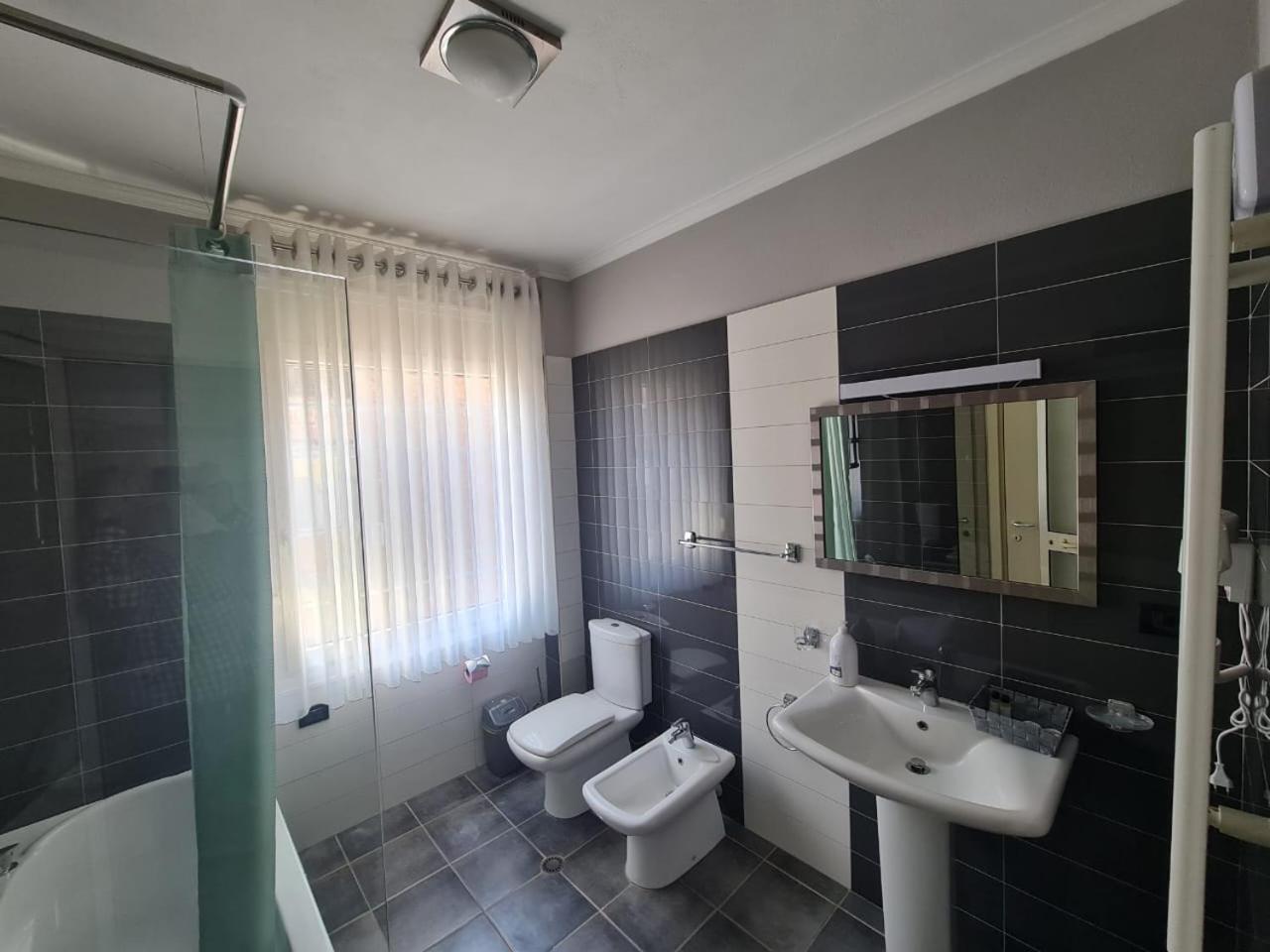 Noor Apartments Tiranë Ngoại thất bức ảnh